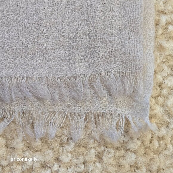 Cinta Featherweight Italian Cashmere Scarf Equestrian - Picture 10 of 16